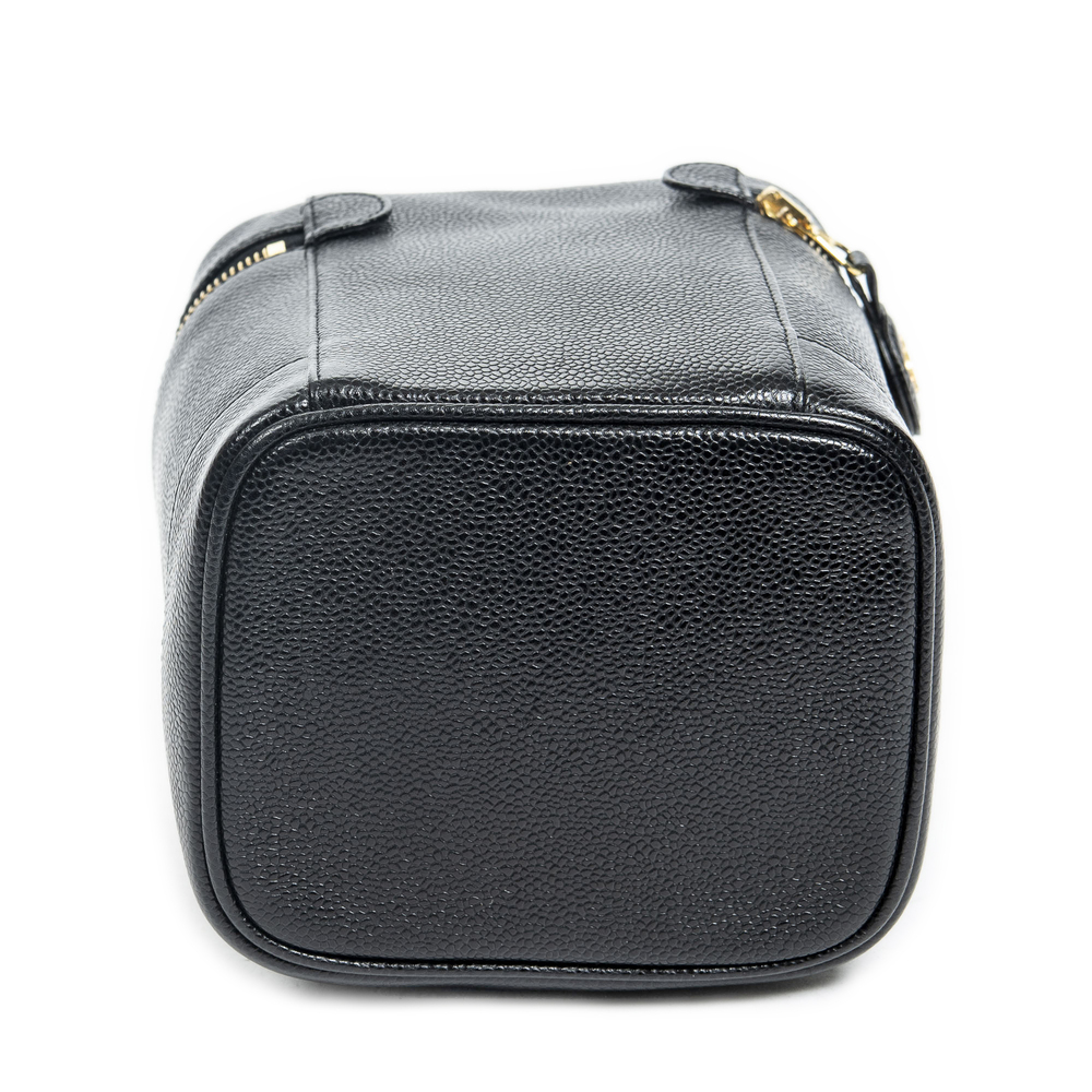 Chanel CC Tall Vanity Case - Picture 6 of 11
